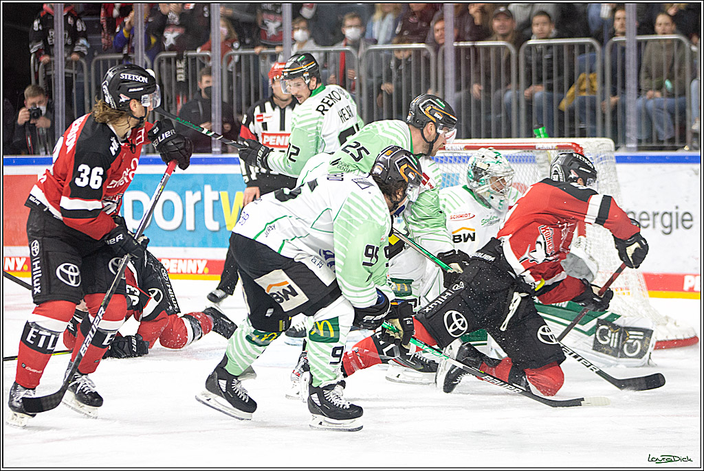 PENNY DEL; Koelner Haie- Bietigheim Steelers; Koeln, 19.11.2021